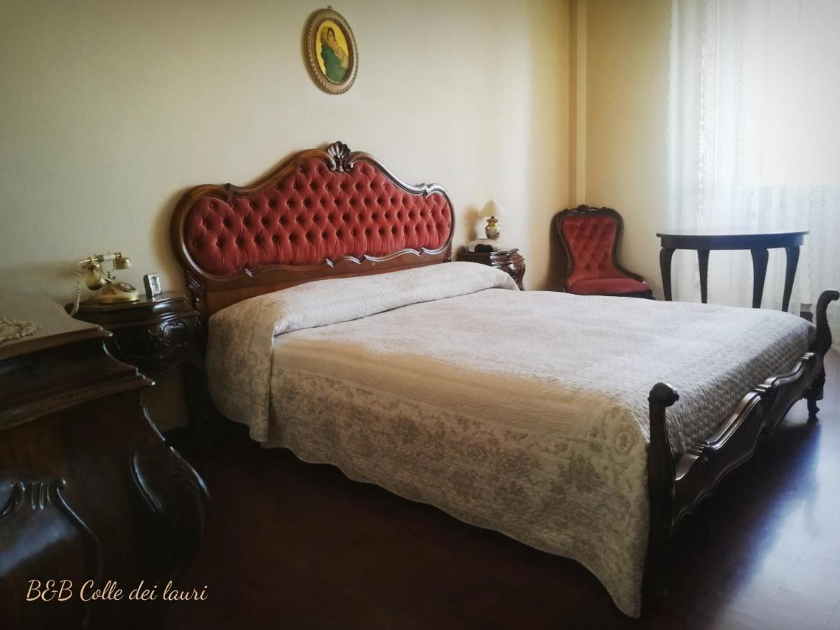Colle Dei Lauri Bed and Breakfast Loreto Buitenkant foto
